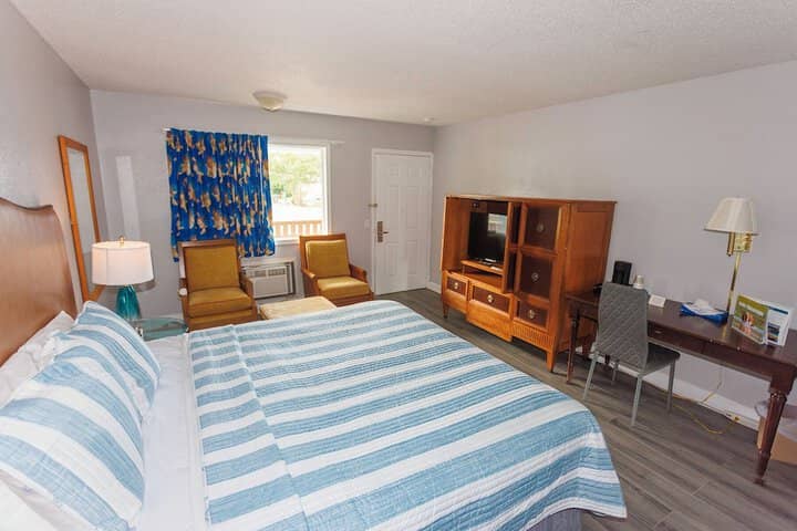Room 19 of 62