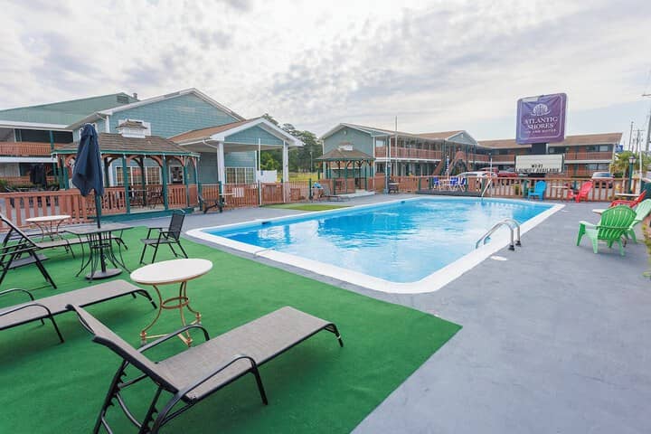 Pool 53 of 62