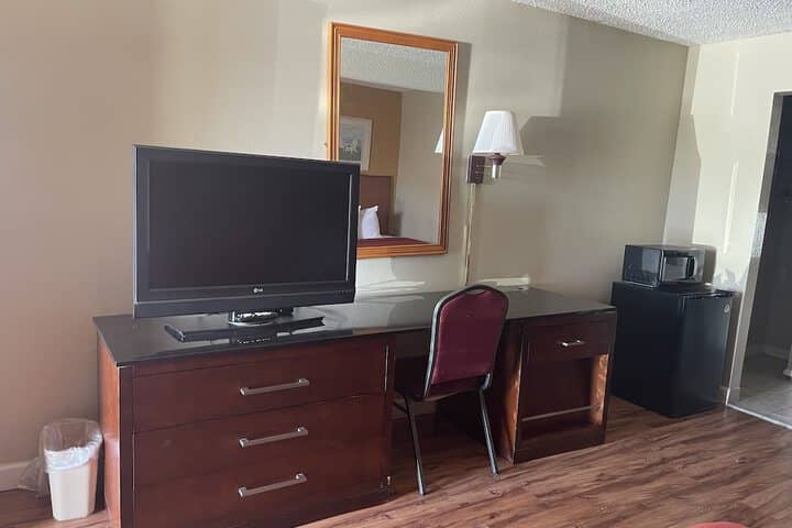Room 7 of 62